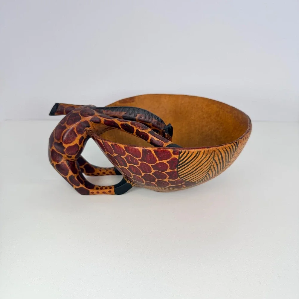 Hand Carved giraffe Wood Bowl folk art trinket bowl VTGAfrican Folk‎ Art